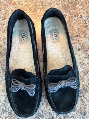 UGG Black Suede Shearling-Lined Moccasin Slippers with Bow
